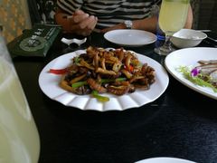 -河畔春天时尚餐厅