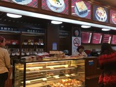 -红宝石·鲜奶小方·海派西点房(南丹店)