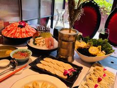 -泓炙颐凤鲜海鲜火锅料理(桐乡店)
