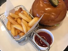 -WOLFGANG PUCK KITCHEN & BAR(迪士尼小镇店)