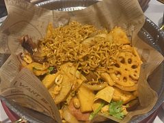 -红渡小香·牛肉麻辣香锅(车站南路店)