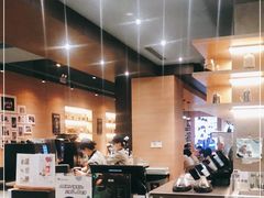 -瑞幸咖啡(外滩SOHO店)