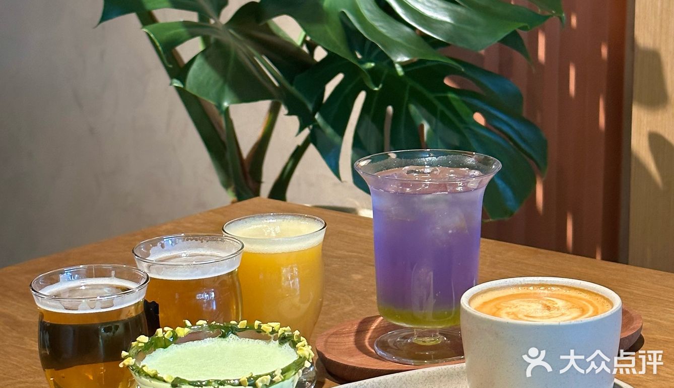 精酿配甜品，下午茶买醉石锤了…