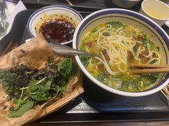 -云阿蛮云南生烫牛肉米线(奉贤路店)