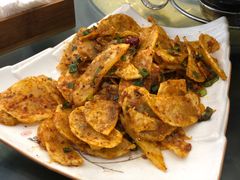 -石磨豆花家常菜·牦牛排土火锅