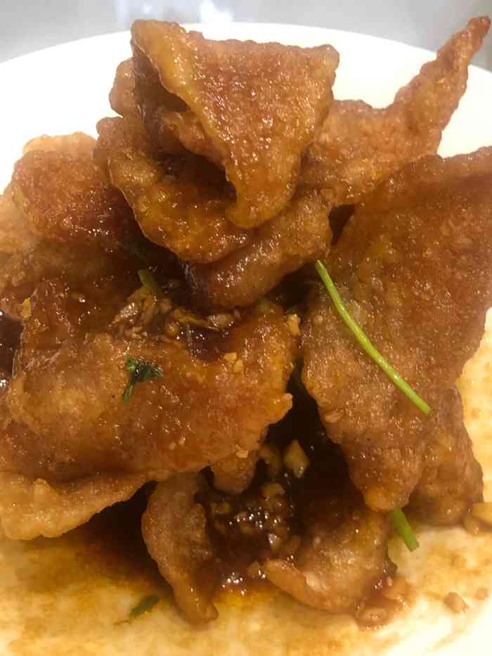 宴宾楼(昭乌达店)-"对夹不错,环境有点小乱,总的来说还是不错.