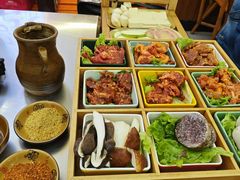 -阿昌白族石板烧·菌锅(大理古城店)