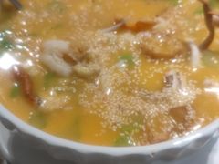 -新大咀港式茶餐厅(宝山万达店)
