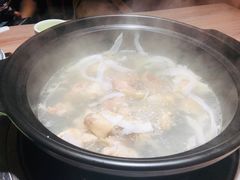 文昌鸡皇椰子鸡-探窝·竹笙椰子鸡(杨箕店)