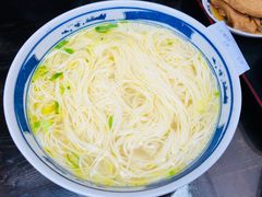 鸡汤银丝面-新万鑫银丝面·非遗无锡味(惠山古镇店)