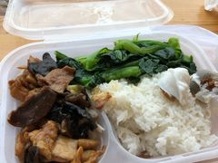 冬菇云耳蒸鸡腿肉-都城快餐(中山三店)