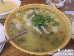 -溢心园香河肉饼总店