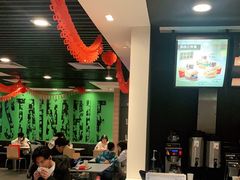 大堂-麦当劳(郑州新郑机场)