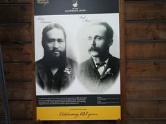 -怀托摩萤火虫洞