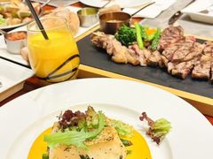 -东西风牛排馆周末烧烤自助(首都机场希尔顿店)
