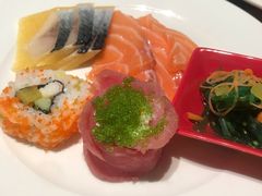 -大中华希尔顿酒店-念自助餐·嗨啤·小龙虾