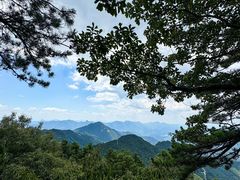 -罗田薄刀峰风景区