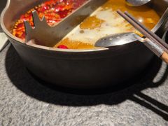 -三出山火锅(南京万象天地店)