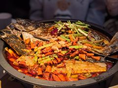 -鸣记脆皮烤鱼·海鲜烤鱼(三八广场店)
