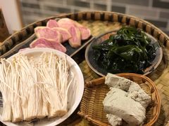 -王婆乔鲜鱼自助火锅(蜀汉路店)