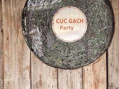 -Cuc Gach Quan Restaurant