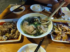 -朱大嘴肥肠血旺(福字街店)