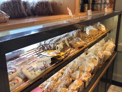 面包甜点陈列柜-BreadTalk面包新语·烘焙蛋糕(海珠丽影广场店)