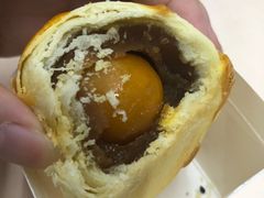 莲蓉蛋黄酥-鲍师傅糕点(春熙路店)