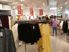 -H&M(天一广场店)