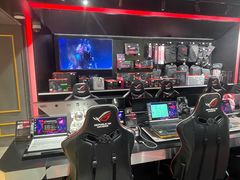 -ROG玩家国度(美罗城店)