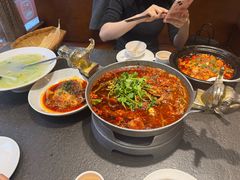 -万重锦·人文川菜馆(骡马市店)