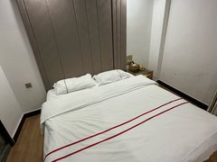 -鑫雅居公寓(广州南站地铁站店)