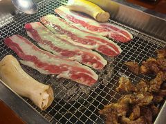 牛胸口肉-肉甲韩国木炭烤肉(新壹街1店)