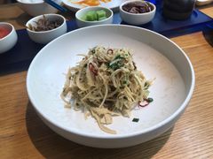 香葱拌笋衣-小大董·烤鸭(五棵松店)