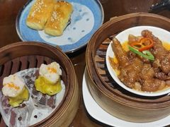 -广州中心皇冠假日酒店·百粤楼