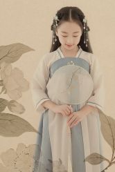 -七色花儿童摄影(余姚店)