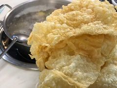 炸腐竹-三头牛·潮汕牛肉生蚝火锅 (夏湾店)