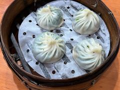 -莱莱小笼·乔艾