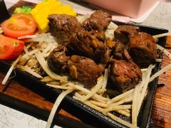 -穹六人间 people 6(岳阳路店)