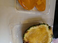-志龙皇冠吃货椰子铺