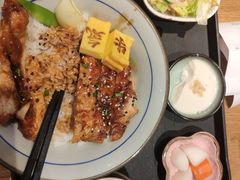 照烧鸡排饭-牛気·越光米牛肉饭(水游城店)