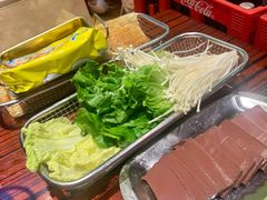 三鲜伊面-沙胆彪炭炉牛杂煲(成都玉林店)