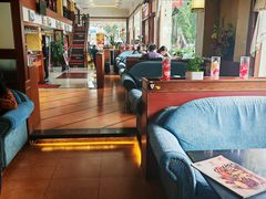 -OLD TREE老树咖啡·西餐厅(台山人工湖店)