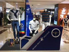 -王府井百货熙地港店