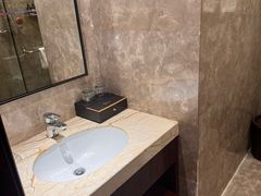 -蓝蔻酒店(深圳东站布吉万象汇店)