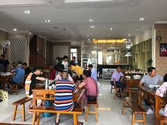 大堂-石磨房养生豆浆鱼•野生菌火锅(红河云岭·盛世佳园店)