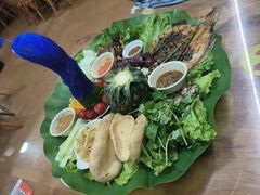 -沐毫傣泐云南菜孔雀宴•手抓饭傣味烧烤(曼听公园店)