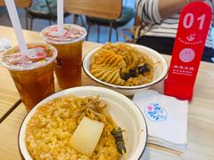 -丽丽三鲜螺蛳粉(田林路店)