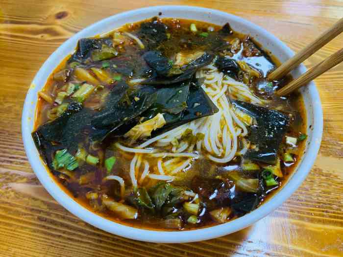 开元米线-"路过好多回都看到挺多人,一直没尝过,今天.