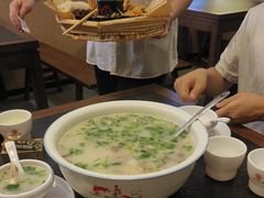 -丁里羊肉小镇(天鹅湖总店)